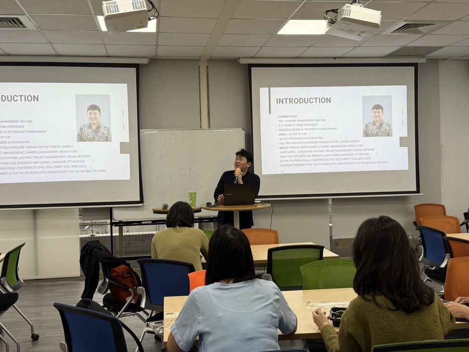 Alumni Career Talk — ASUS Product Manager Albert Shares Career Insights in TaiwanImage